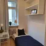W Centrum Gdyni - Swietojanska 135 Homestay Gdynia