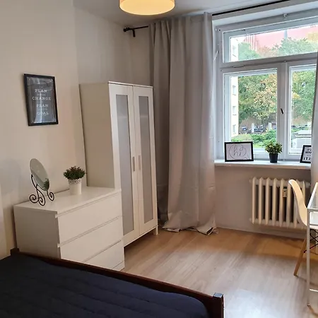 홈스테이 W Centrum Swietojanska 135