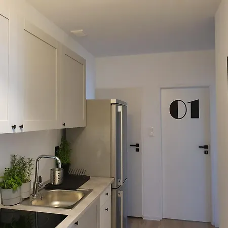 W Centrum Swietojanska 135 홈스테이 그디니아