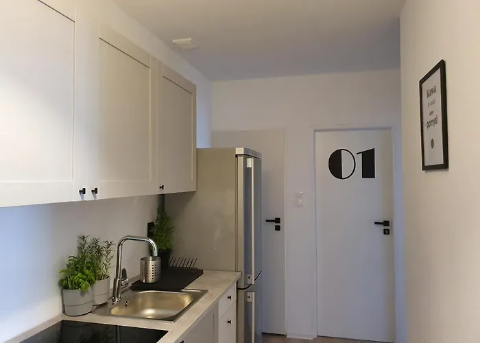 W Centrum Swietojanska 135 홈스테이 그디니아