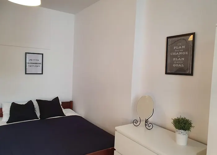 W Centrum Swietojanska 135 홈스테이 그디니아