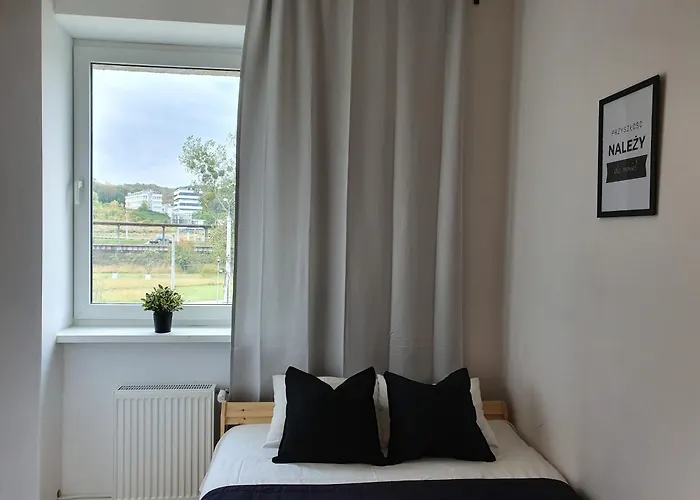 홈스테이 W Centrum Swietojanska 135 그디니아